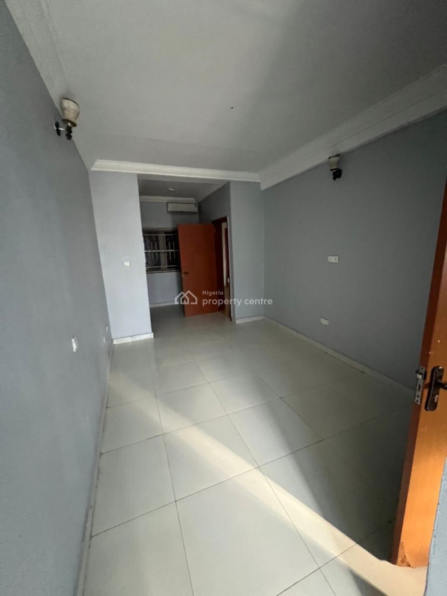 4 Bedroom Terrace By Magistrate Court., By Magistrate Court, Life Camp, Abuja, Terraced Duplex for Rent