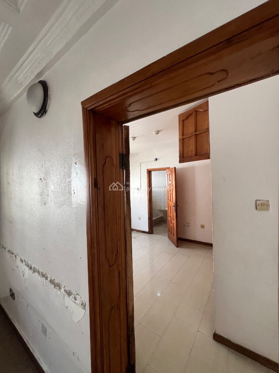 Miniflat with in The Heart of Lekki Phase 1, Bisola Durotimi Etti Drive, Lekki Phase 1, Lekki, Lagos, Mini Flat (room and Parlour) for Rent