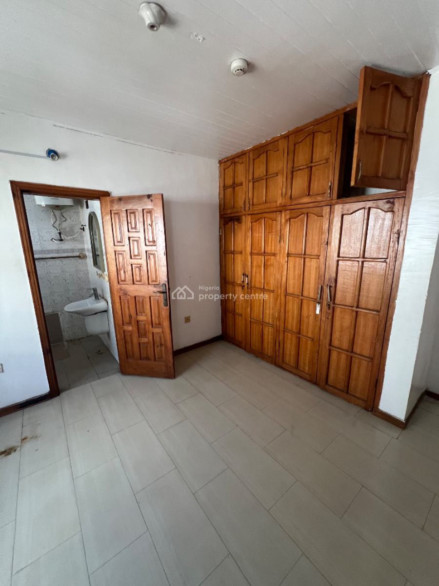 Miniflat with in The Heart of Lekki Phase 1, Bisola Durotimi Etti Drive, Lekki Phase 1, Lekki, Lagos, Mini Flat (room and Parlour) for Rent