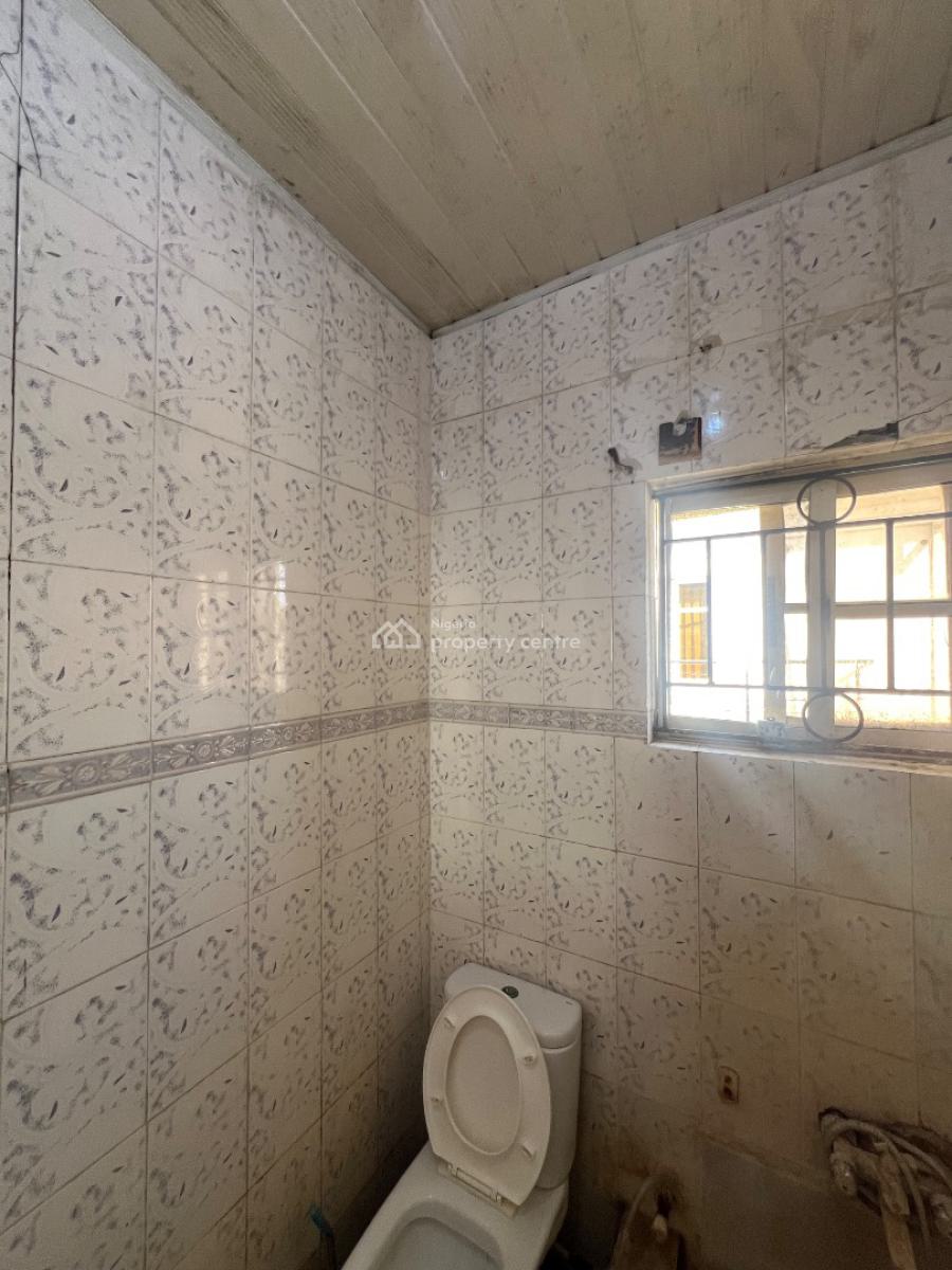 Miniflat with in The Heart of Lekki Phase 1, Bisola Durotimi Etti Drive, Lekki Phase 1, Lekki, Lagos, Mini Flat (room and Parlour) for Rent