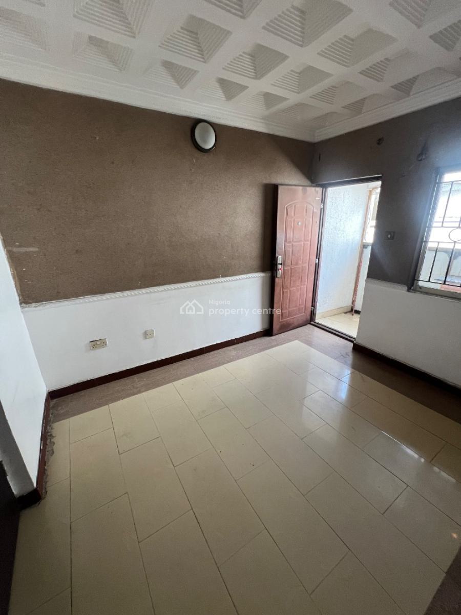 Miniflat with in The Heart of Lekki Phase 1, Bisola Durotimi Etti Drive, Lekki Phase 1, Lekki, Lagos, Mini Flat (room and Parlour) for Rent