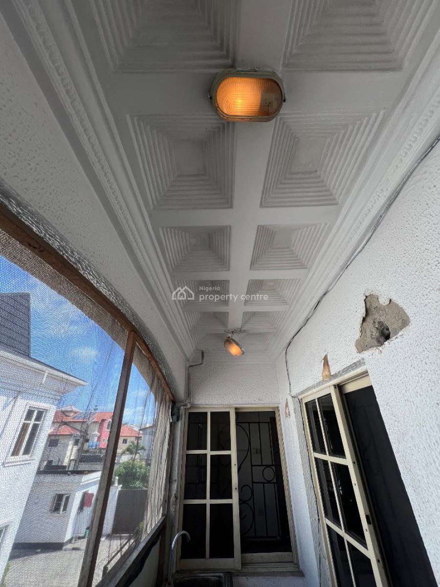 Miniflat with in The Heart of Lekki Phase 1, Bisola Durotimi Etti Drive, Lekki Phase 1, Lekki, Lagos, Mini Flat (room and Parlour) for Rent