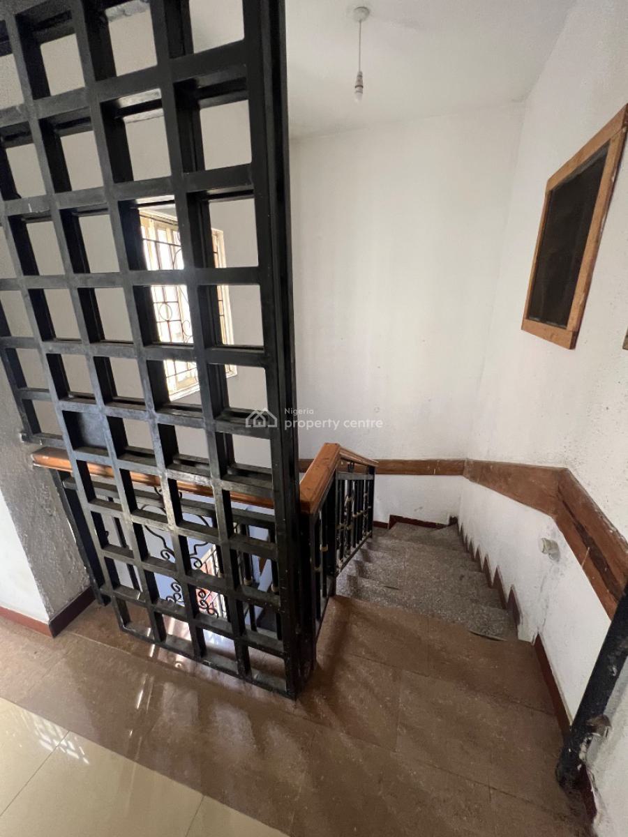 Miniflat with in The Heart of Lekki Phase 1, Bisola Durotimi Etti Drive, Lekki Phase 1, Lekki, Lagos, Mini Flat (room and Parlour) for Rent