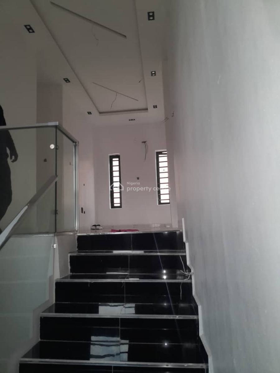 4 Bedroom Fully Detached Duplex    *l     Magodo Gra Phase 2,, Gra Phase 2, Magodo, Lagos, Block of Flats for Sale