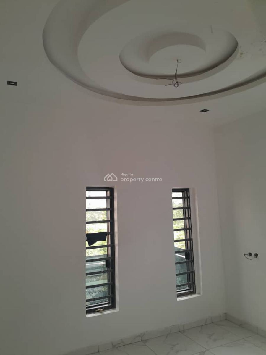 4 Bedroom Fully Detached Duplex    *l     Magodo Gra Phase 2,, Gra Phase 2, Magodo, Lagos, Block of Flats for Sale