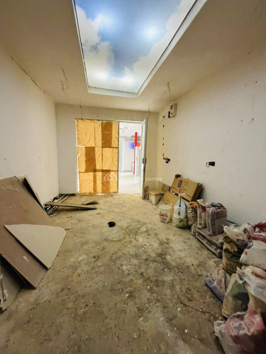 Brand New Shop in a Very Good Mall Located in a Strategic Location, Lekki Phase 1, Lekki, Lagos, Plaza / Complex / Mall for Rent