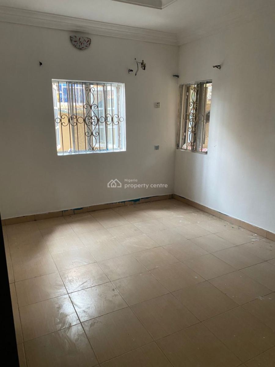 3 Bedroom Flat Apartment Ground Floor at Olowora, Olowora, Olowora, Magodo, Lagos, Flat / Apartment for Rent
