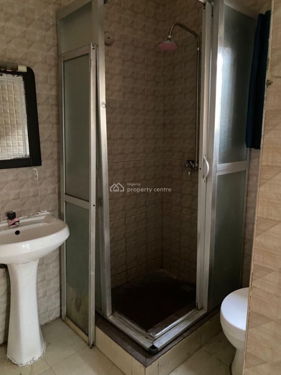 3 Bedroom Flat Apartment Ground Floor at Olowora, Olowora, Olowora, Magodo, Lagos, Flat / Apartment for Rent