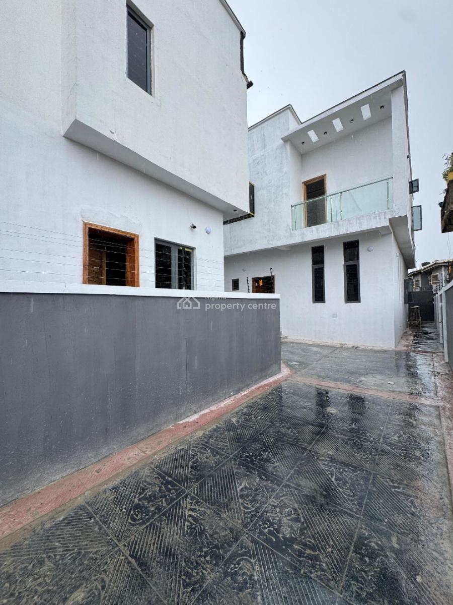 4 Bedroom  Semi-detached Duplex, Ologolo, Lekki, Lagos, Semi-detached Duplex for Sale