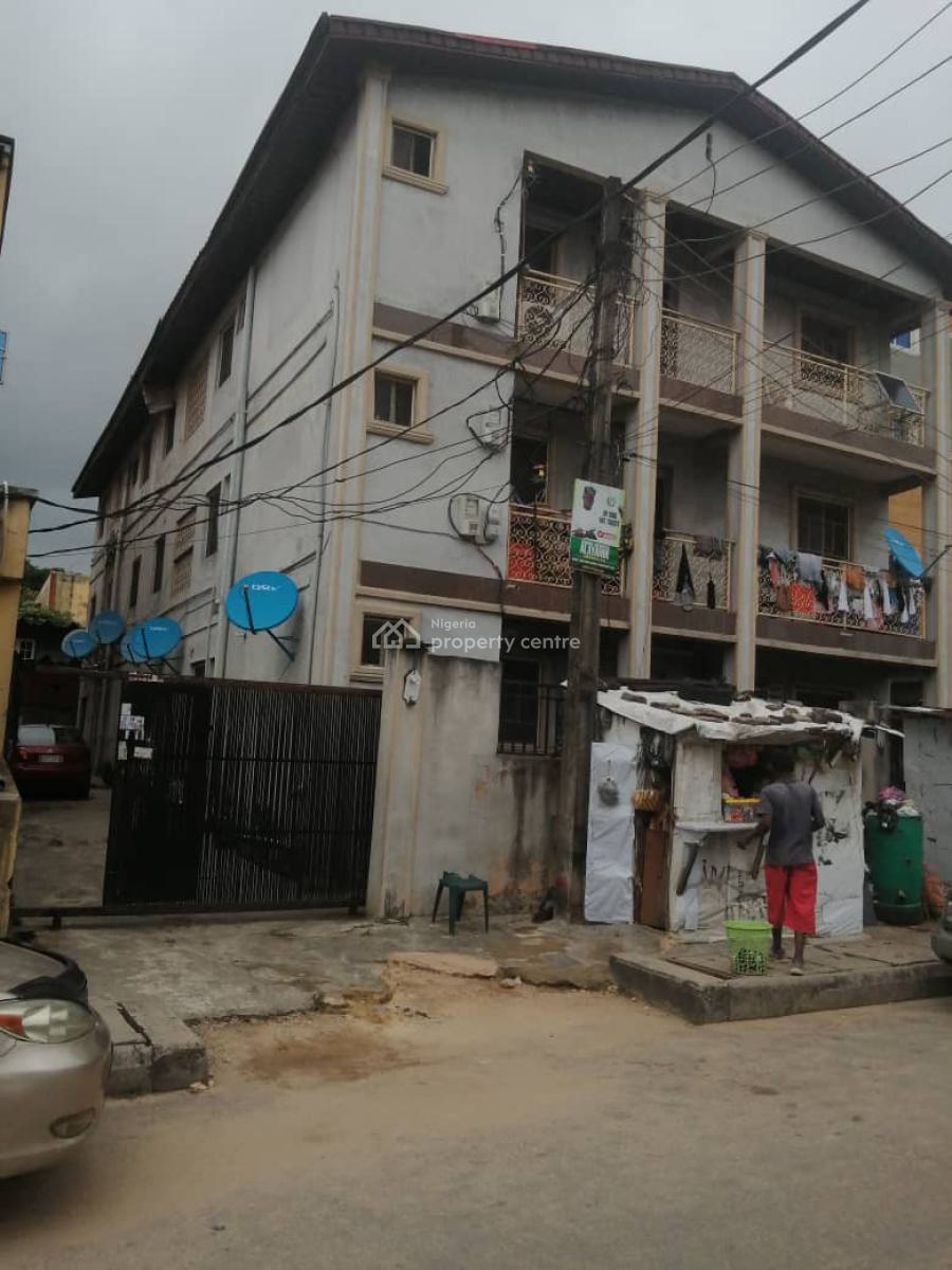 2 Story Building at Alagomeji, Yaba Price: #300m Net  Title, Alagomeji, Yaba, Lagos, Block of Flats for Sale