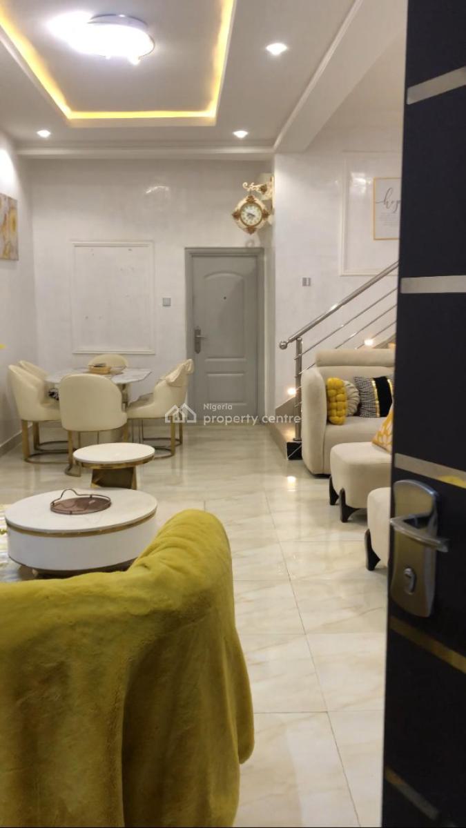 Sweet Standard Four Bedroom Terraced Duplex with a Bq. Selling Empty, Off 1st Avenue, Gwarinpa, Abuja, Terraced Duplex for Sale