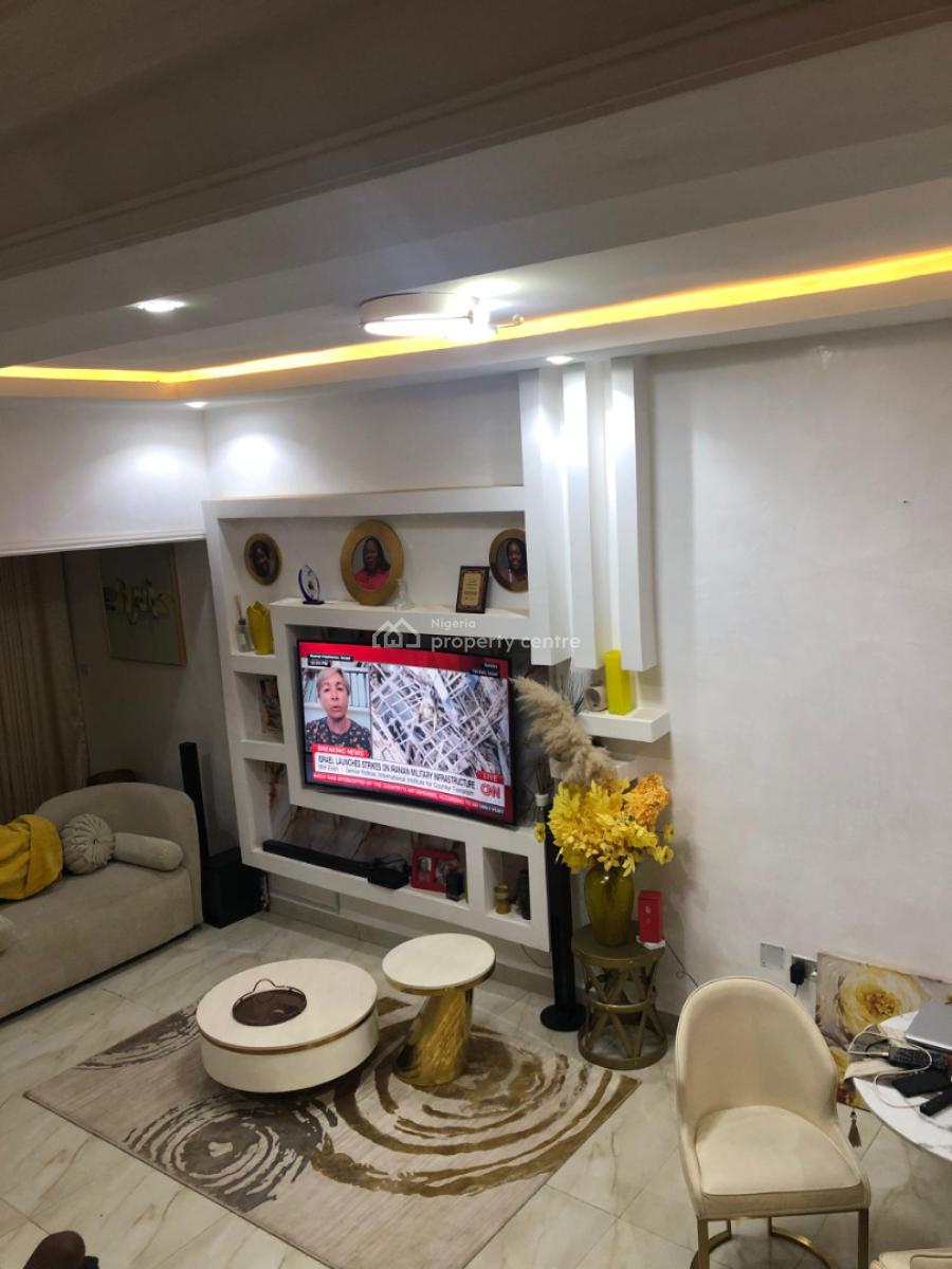 Sweet Standard Four Bedroom Terraced Duplex with a Bq. Selling Empty, Off 1st Avenue, Gwarinpa, Abuja, Terraced Duplex for Sale