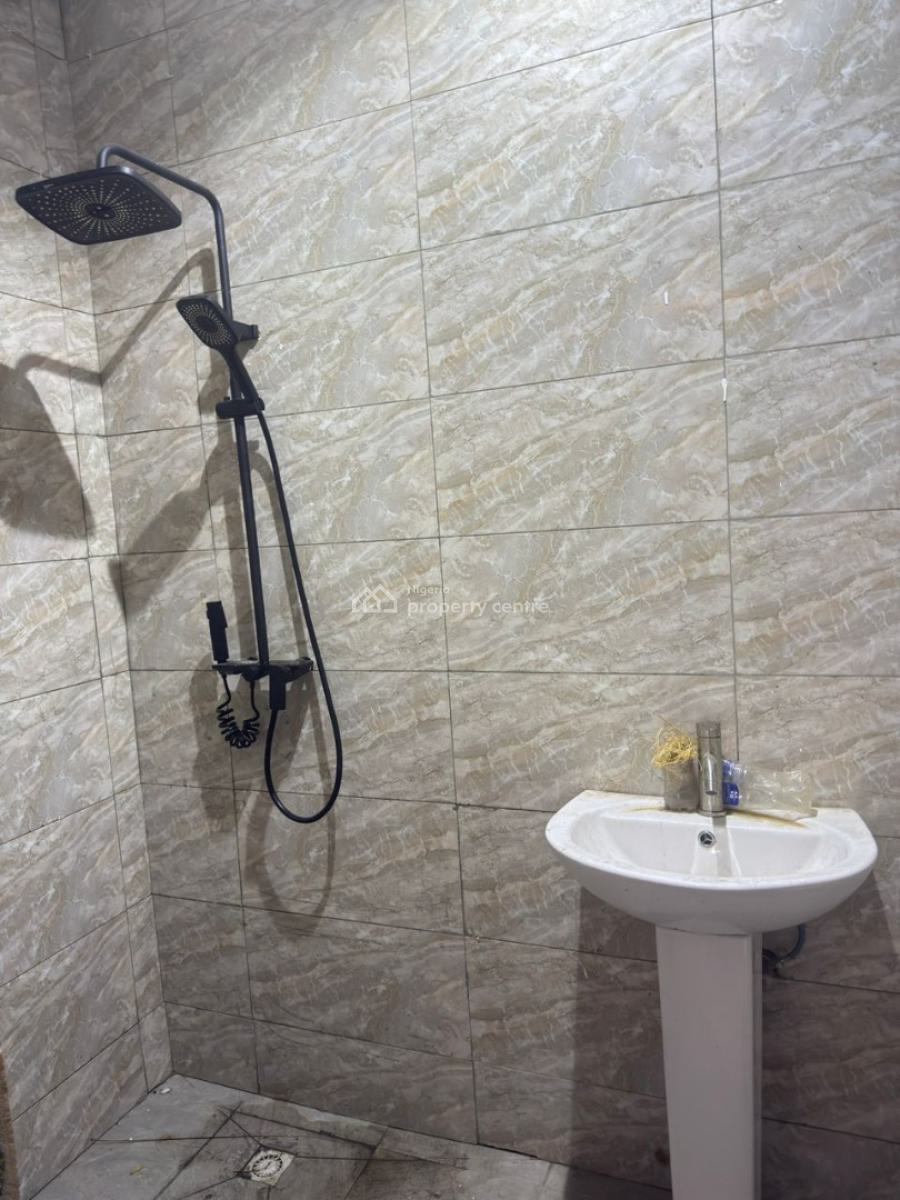 a Beautiful and Newly Built 2bedroom, Eliganza, Lekki, Lagos, Flat / Apartment for Rent