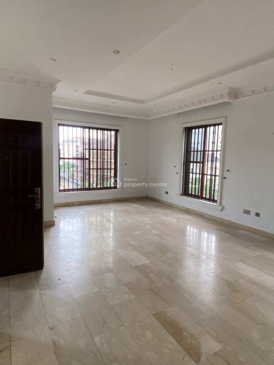 Elegant Luxury 3 Bedroom Flat with Bq, Banan Island Road in an Estate, Ikoyi, Lagos, Flat / Apartment for Rent