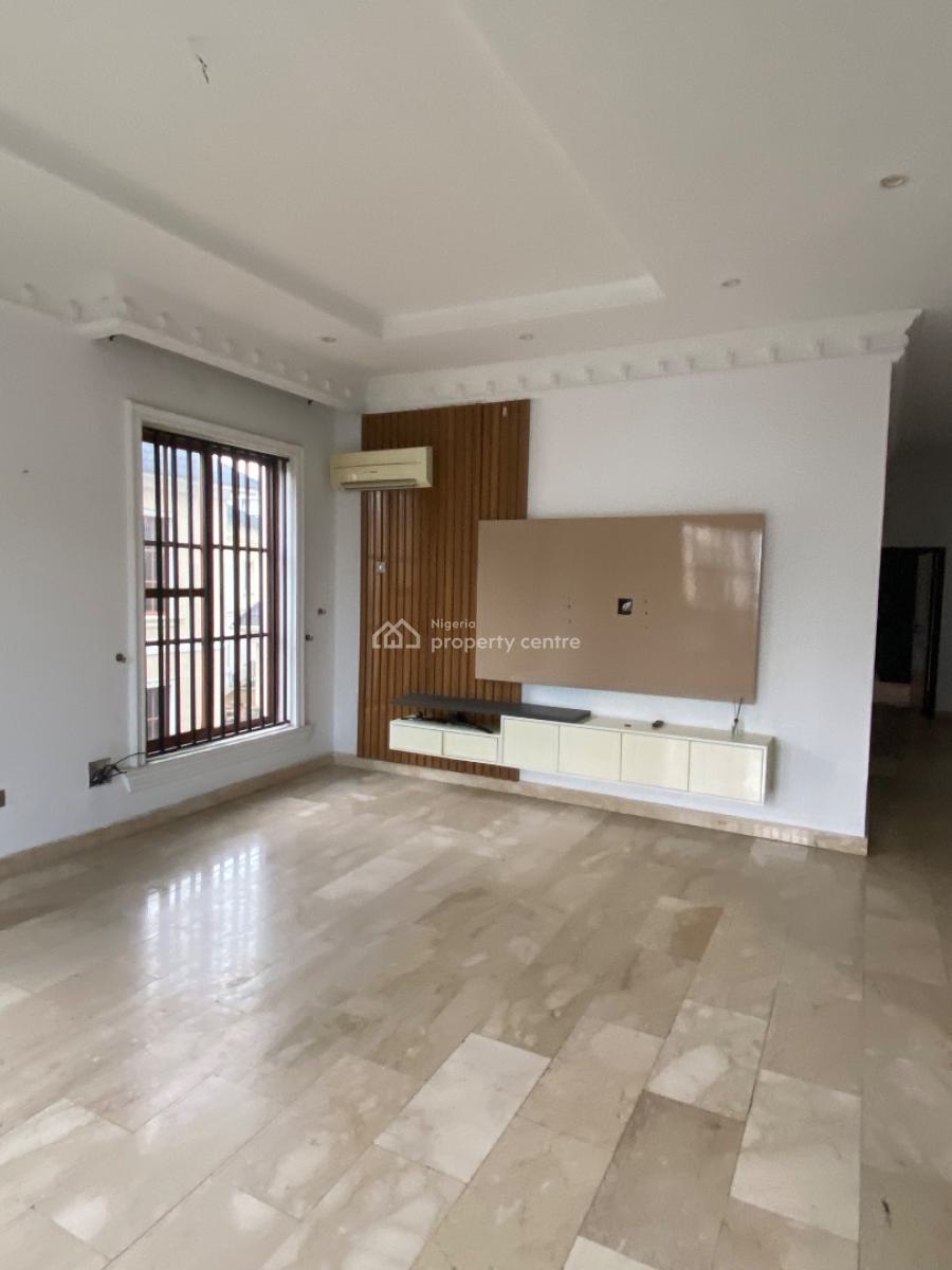 Elegant Luxury 3 Bedroom Flat with Bq, Banan Island Road in an Estate, Ikoyi, Lagos, Flat / Apartment for Rent