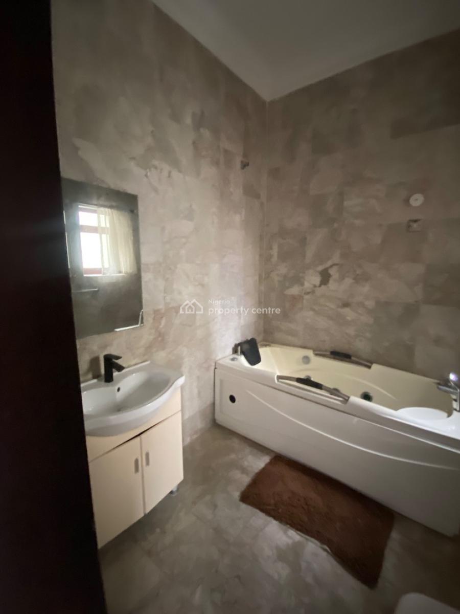 Elegant Luxury 3 Bedroom Flat with Bq, Banan Island Road in an Estate, Ikoyi, Lagos, Flat / Apartment for Rent