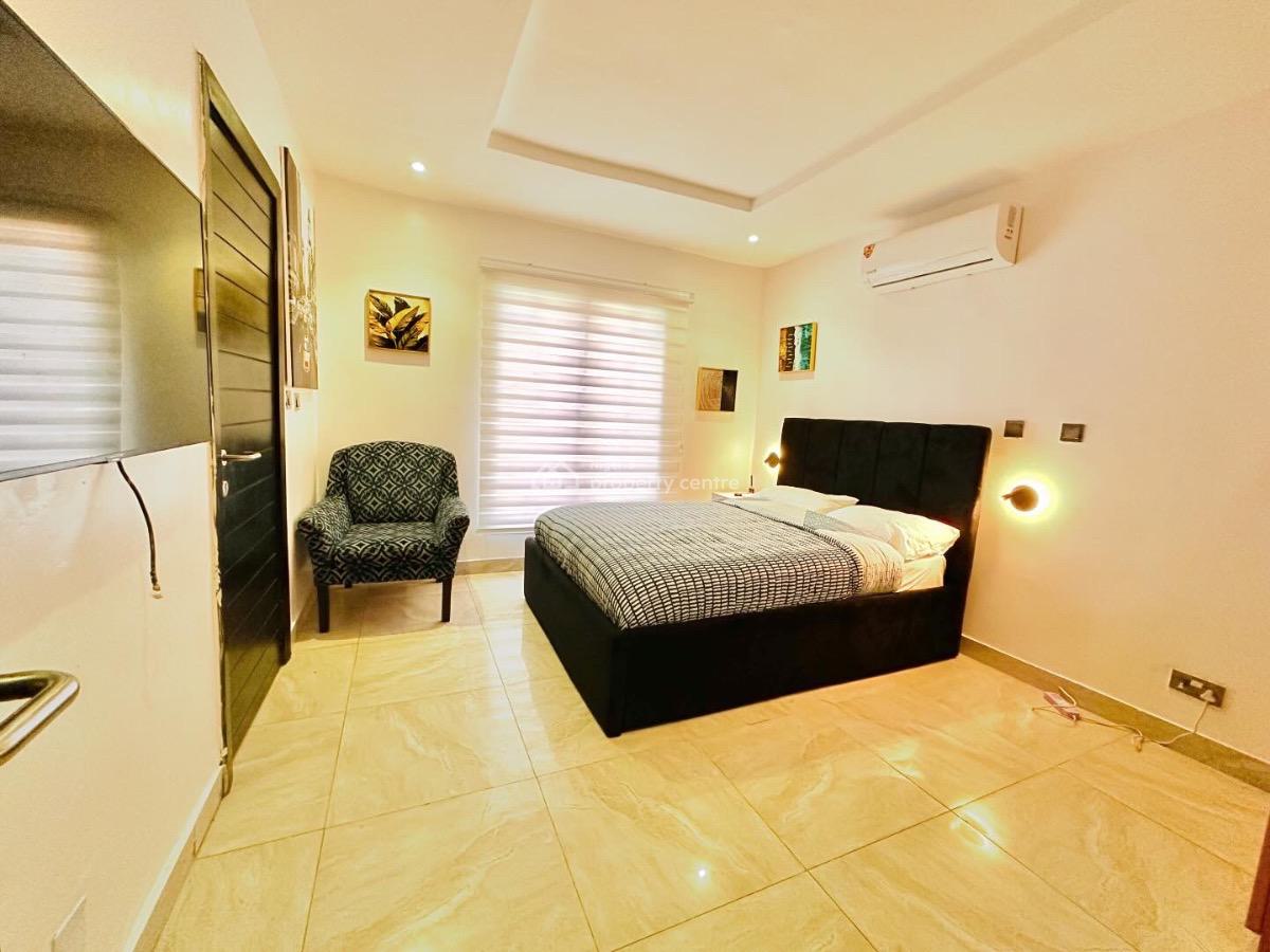 Luxury 3 Bedroom Apartment, Lekki Phase 1, Lekki, Lagos, Flat / Apartment Short Let