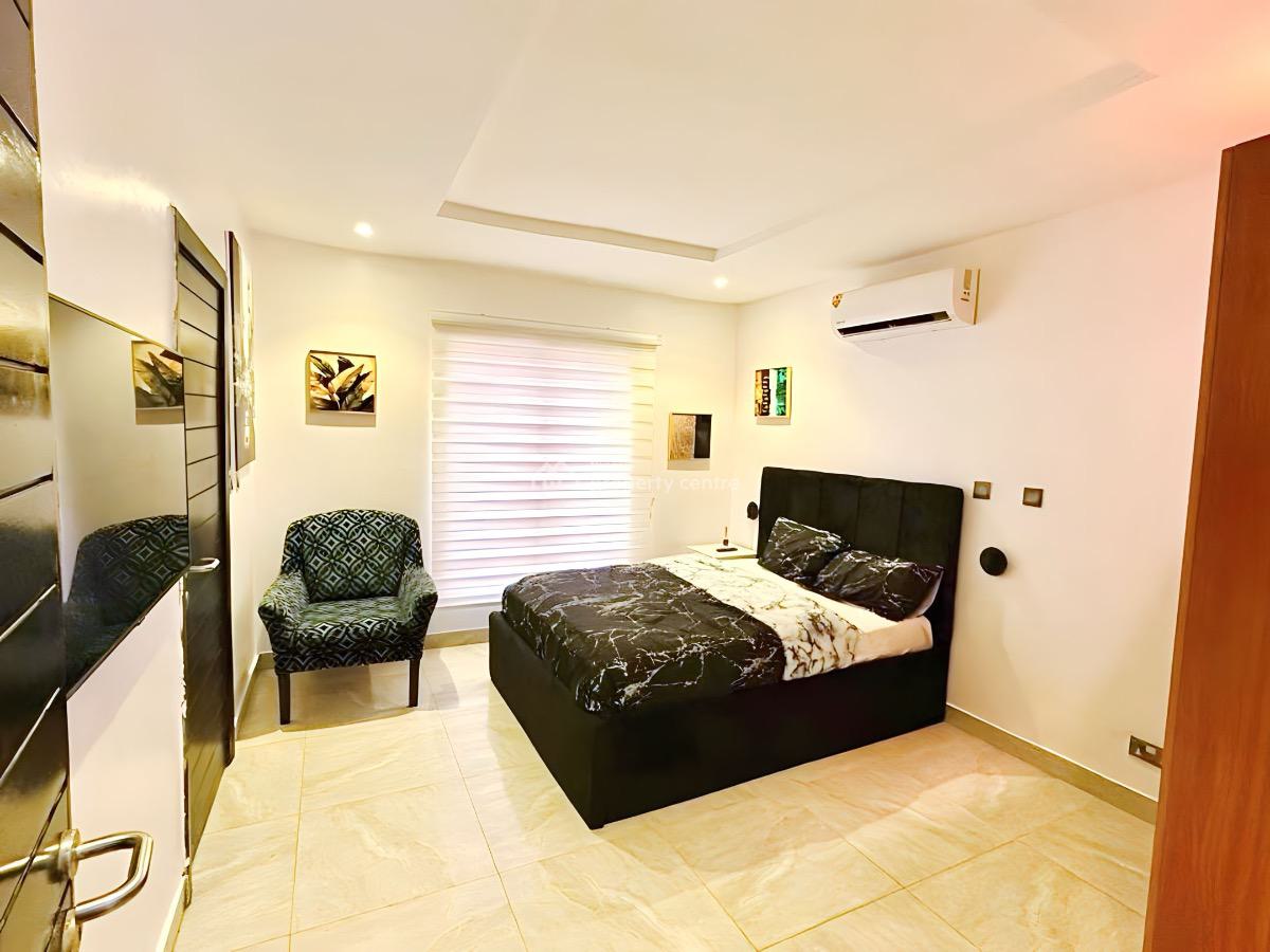 Luxury 3 Bedroom Apartment, Lekki Phase 1, Lekki, Lagos, Flat / Apartment Short Let