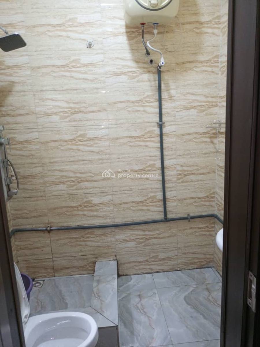 Spacious 4bedroom, Ologolo, Lekki, Lagos, Semi-detached Duplex for Rent