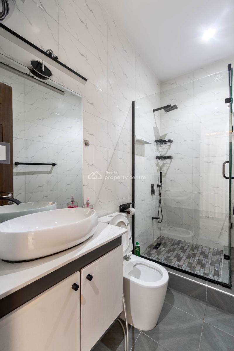 Brand New 2 Bedroom Penthouse with Pool, Snooker, Gym, Rooftop & View, Right, Lekki Phase 1, Lekki, Lagos, Flat / Apartment Short Let