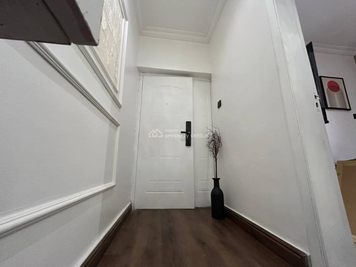 Luxury Studio with Swimming Pool, Gym & Complimentary Breakfast, Off Admiralty Way Lagos, Lekki Phase 1, Lekki, Lagos, Self Contain (single Rooms) Short Let