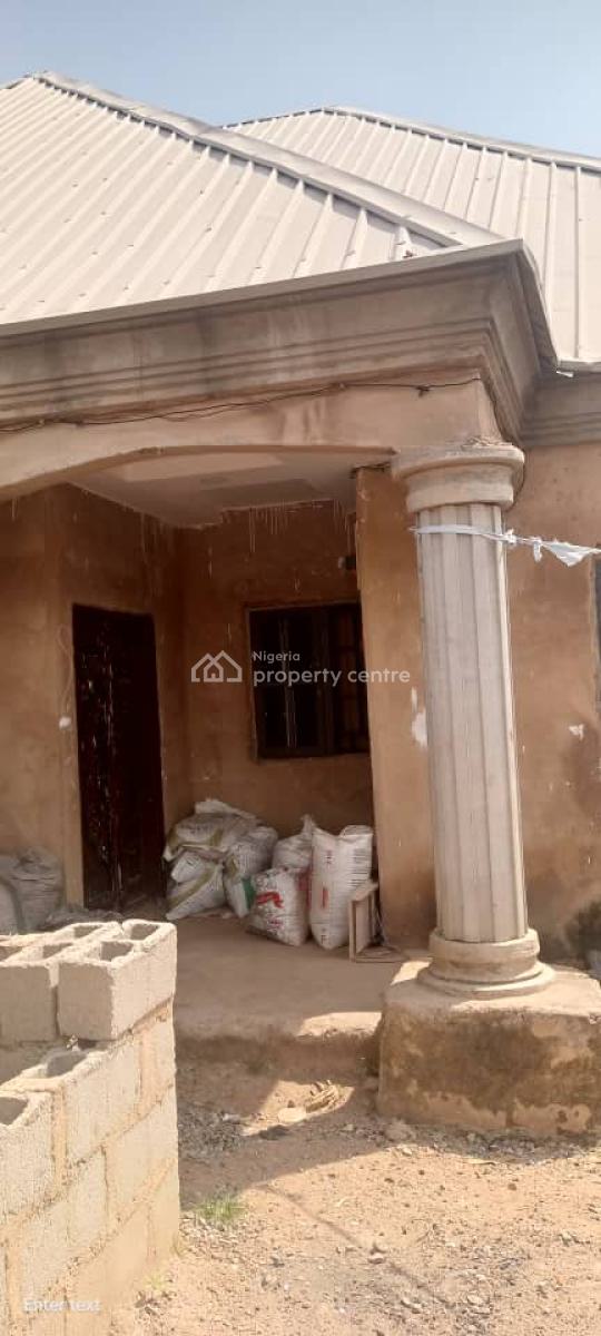 Well Located Affordable 3-bedroom Bungalow at Jikwoyi, Abuja., Phase 4, Jikwoyi, Abuja, Detached Bungalow for Sale