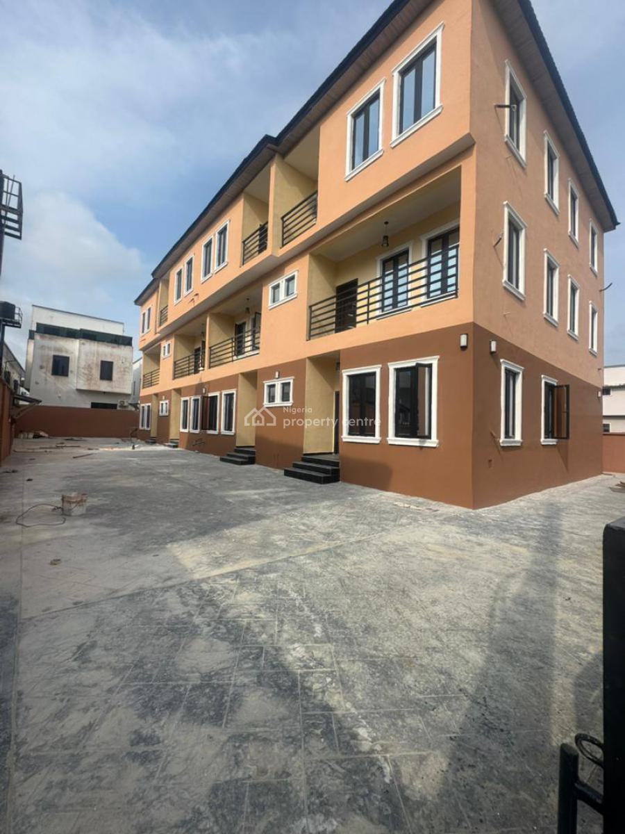 Well Built 3 Bedroom Duplex (2 Floors) Inside an Esta, Orchid Road, Lekki, Lagos, House for Rent