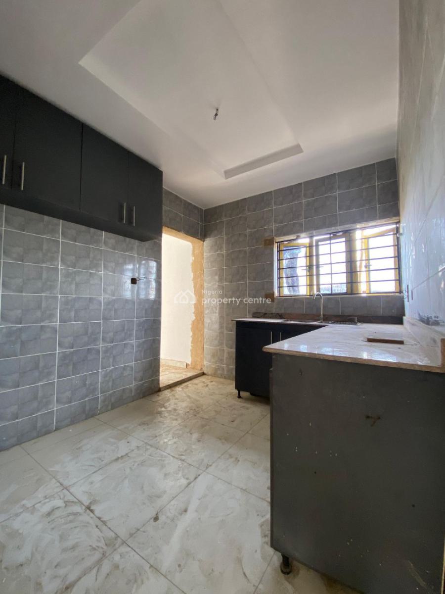 Elegant 3 Bedroom Apartment in a Secured Environment, Brand New, Gated Area, Jacuzzi, Magodo, Lagos, Flat / Apartment for Sale