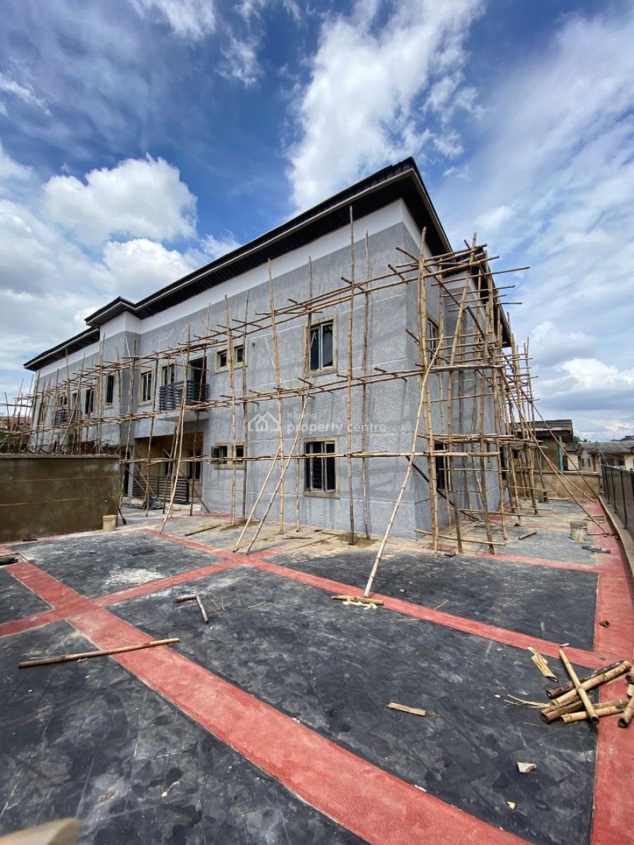 Elegant 3 Bedroom Apartment in a Secured Environment, Brand New, Gated Area, Jacuzzi, Magodo, Lagos, Flat / Apartment for Sale