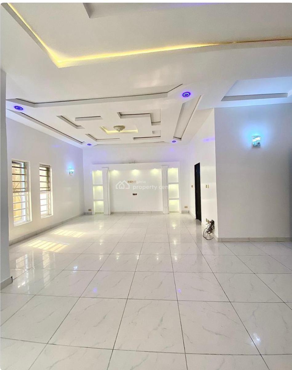 New Distress 4 Bedroom Terrace Duplex+bq, Thomas Estate, Ajah, Lagos, Terraced Duplex for Sale