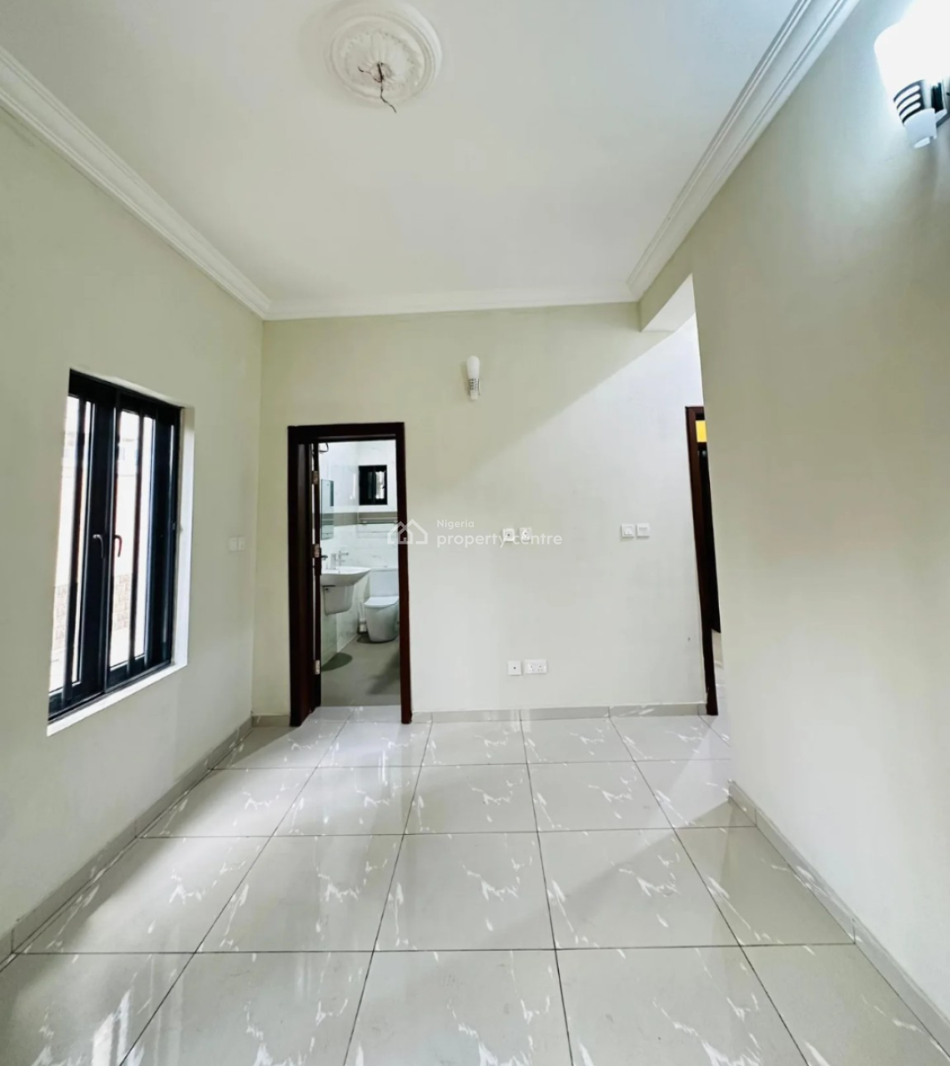 Neatly Built 3 Bedroom  Apartment with No Bq, Lekki 1, Lekki Phase 1, Lekki, Lagos, Flat / Apartment for Rent