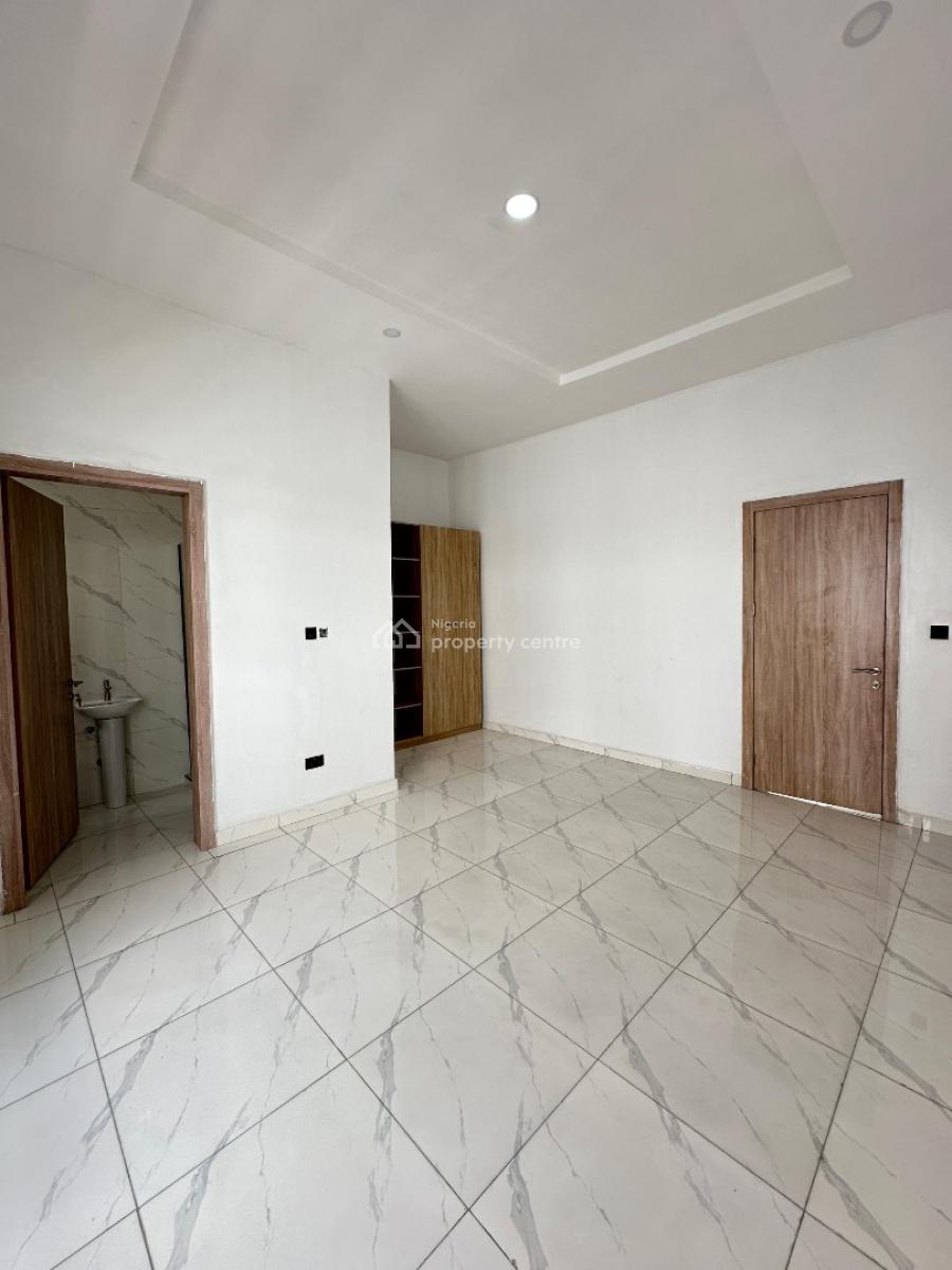 Luxury Spacious 3 Bedroom Terrace Duplex, Ikota, Lekki, Lagos, Terraced Duplex for Sale