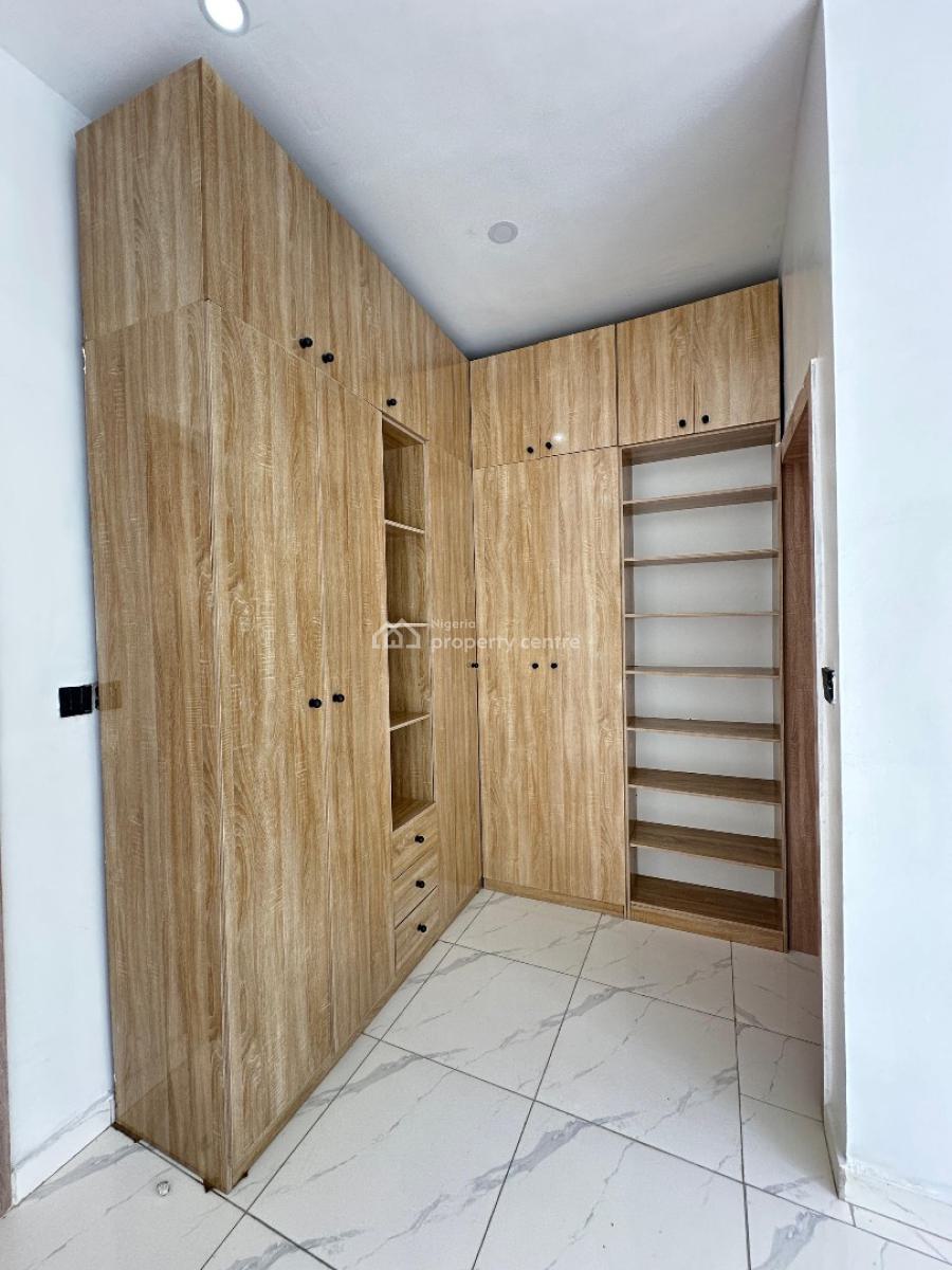 Luxury Spacious 3 Bedroom Terrace Duplex, Ikota, Lekki, Lagos, Terraced Duplex for Sale