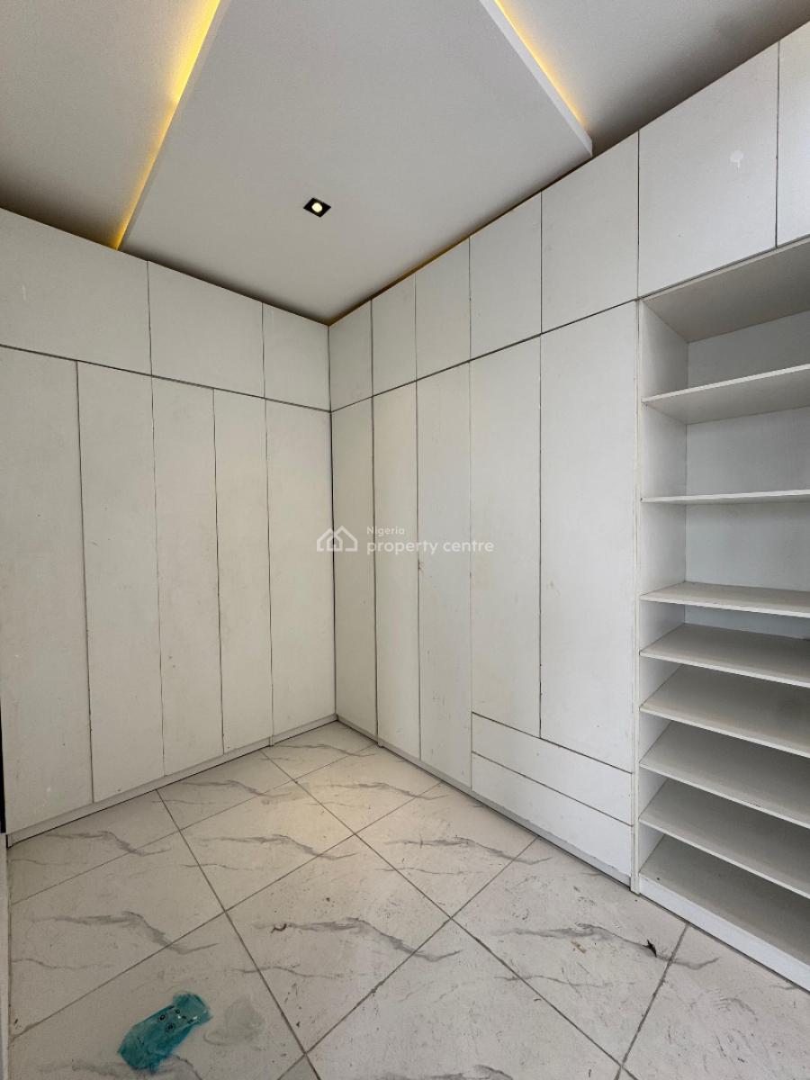 Well Built 5 Bedroom Fully Detached in a Well Secured Location, Ikota, Lekki, Lagos, Detached Duplex for Sale