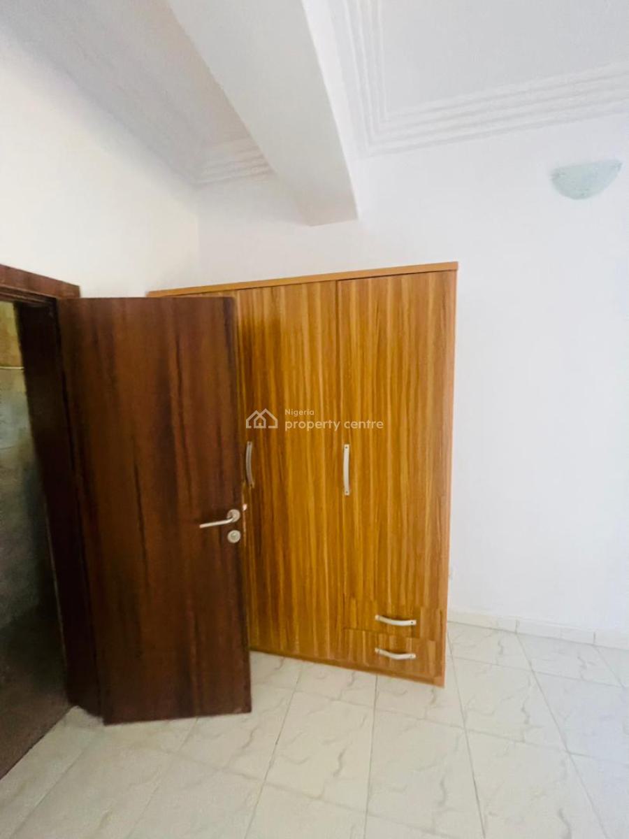 3 Bedroom Apartment (self Serviced), Off Admiralty Way, Lekki Phase 1, Lekki, Lagos, Flat / Apartment for Rent