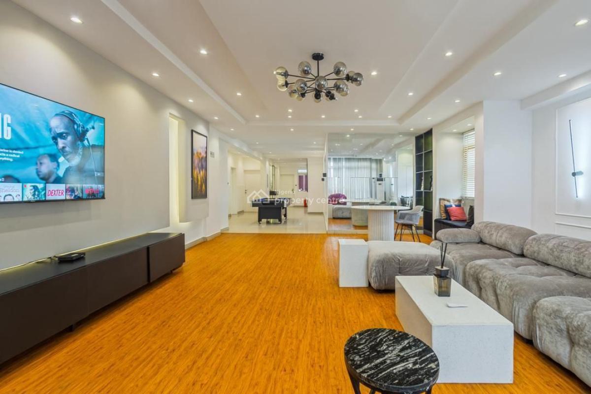 3 Bedroom Luxury Waterfront, Lekki Phase 1, Lekki, Lagos, Flat / Apartment Short Let