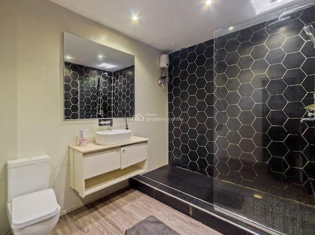 3 Bedroom Luxury Waterfront, Lekki Phase 1, Lekki, Lagos, Flat / Apartment Short Let