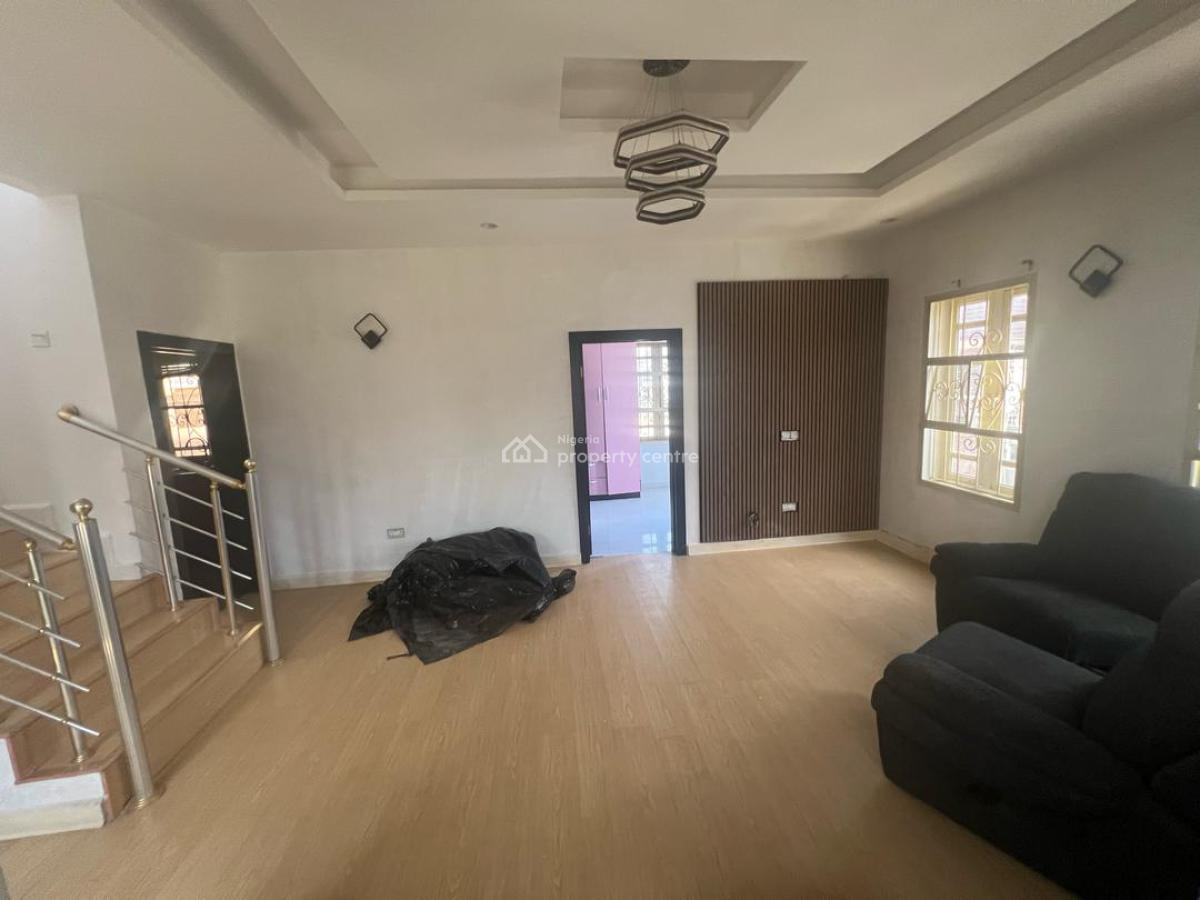 Self Compound 4 Bedroom Semi Detached Duplex with Bq, Chevron, Lekki, Lagos, Semi-detached Duplex for Rent