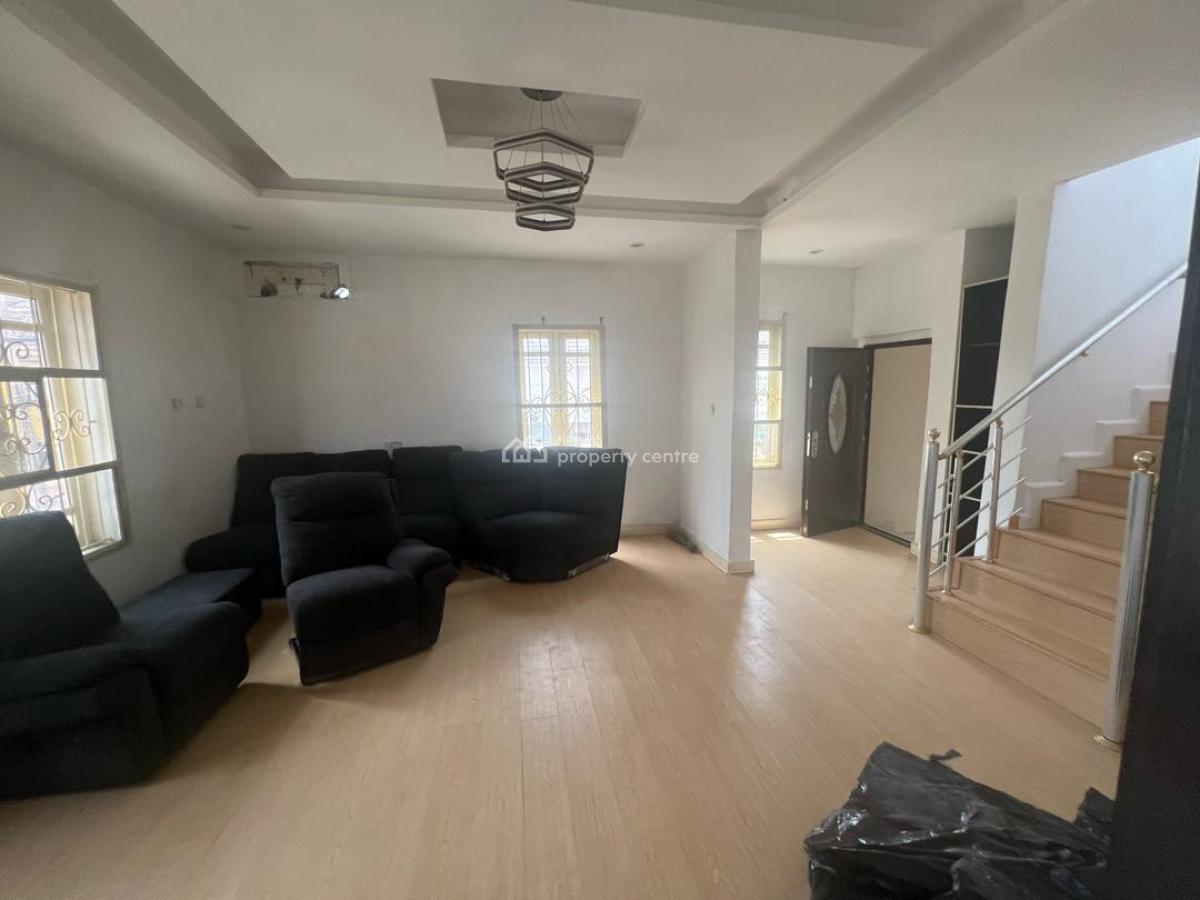 Self Compound 4 Bedroom Semi Detached Duplex with Bq, Chevron, Lekki, Lagos, Semi-detached Duplex for Rent