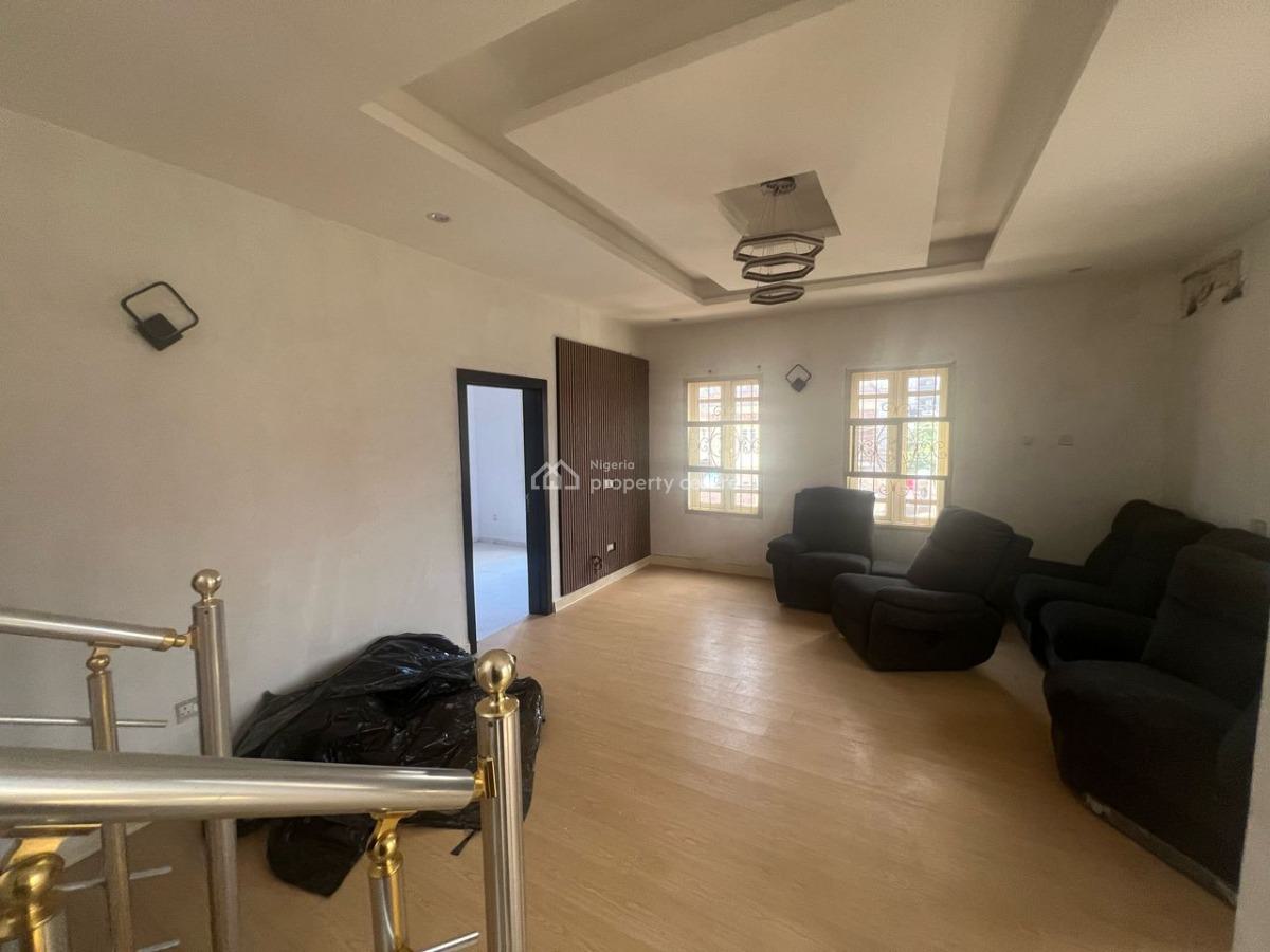 Self Compound 4 Bedroom Semi Detached Duplex with Bq, Chevron, Lekki, Lagos, Semi-detached Duplex for Rent