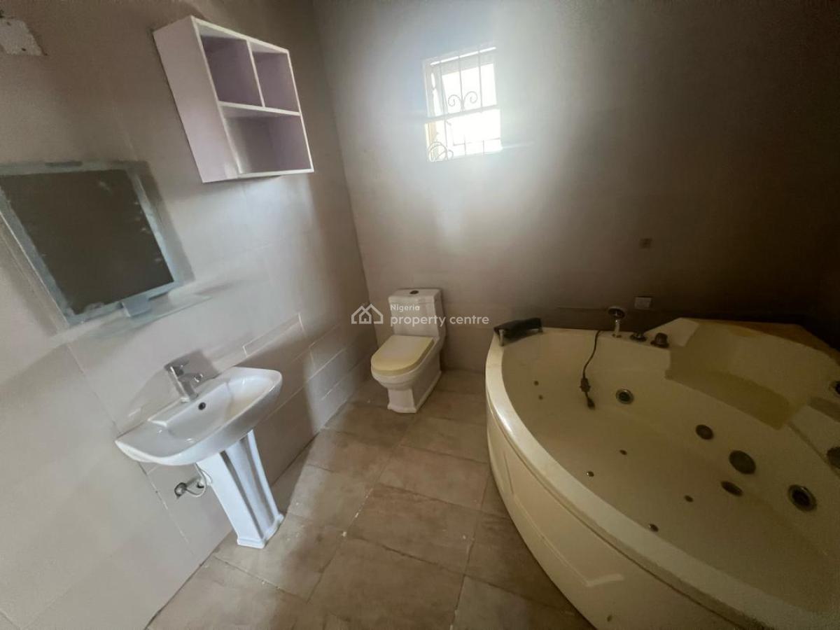 Self Compound 4 Bedroom Semi Detached Duplex with Bq, Chevron, Lekki, Lagos, Semi-detached Duplex for Rent