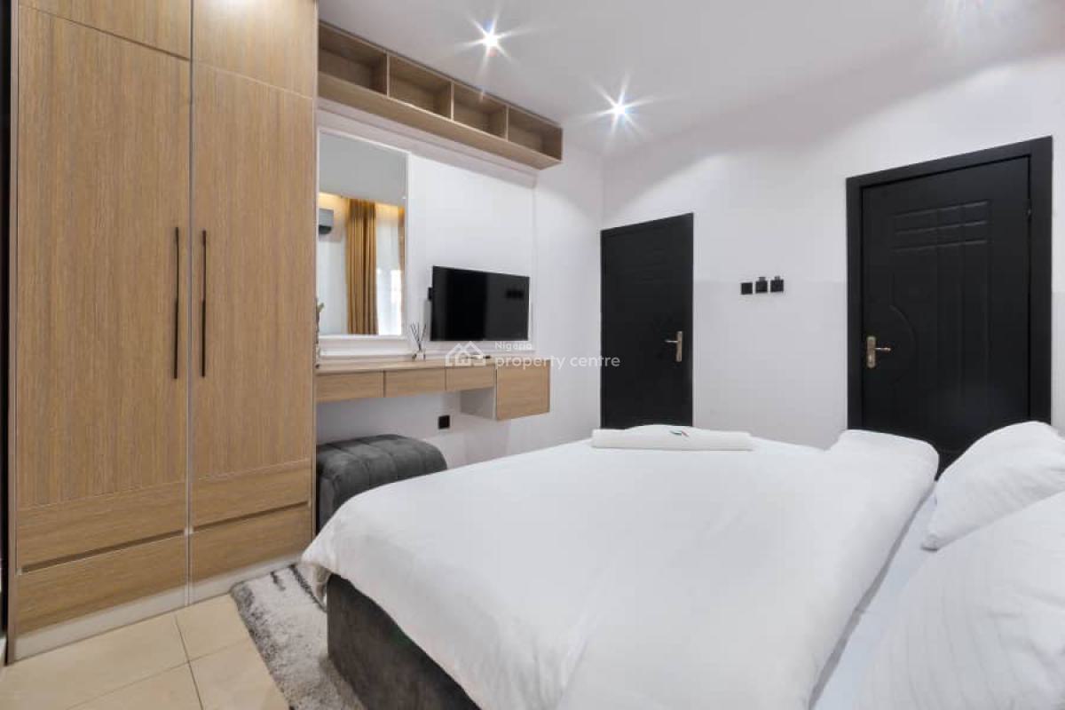 Luxury Two Bedroom with Swimming Pool, Victoria Island (vi), Lagos, Flat / Apartment Short Let