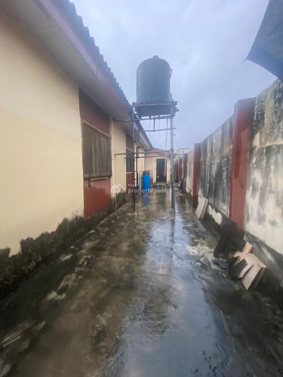 a Bungalow, Muftau Adeyemi, Okunola, Egbeda, Alimosho, Lagos, Detached Bungalow for Sale