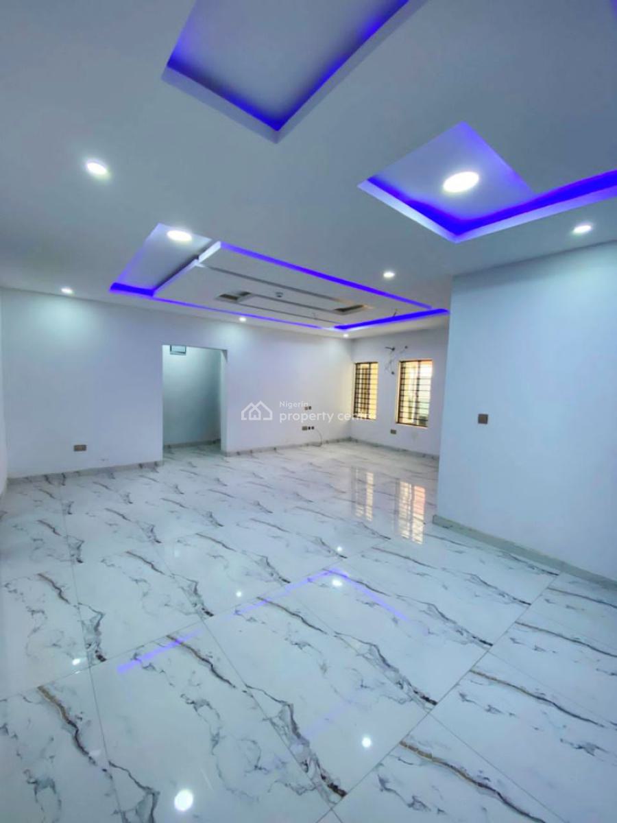 a Tastefully Designed 2 Bedroom Apartment with Elevator, Ready to Move in 2 Bedroom Apartment with Swimming Pool, Bq, Lekki Phase 1, Lekki, Lagos, Block of Flats for Sale