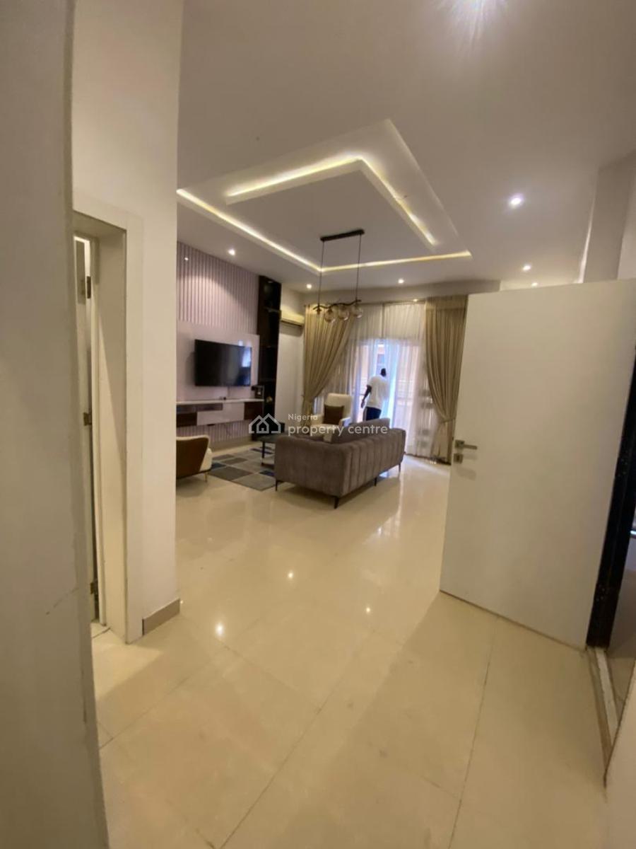 Well Maintained Spacious Serviced 1bedroom Apartment, in a Proper Secured Estate, Osapa, Lekki, Lagos, Mini Flat (room and Parlour) for Rent