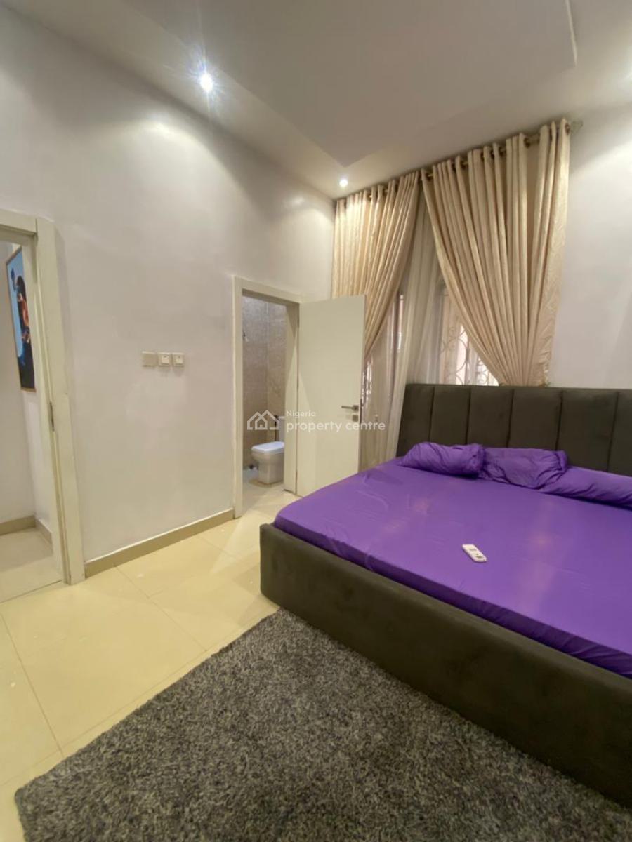 Well Maintained Spacious Serviced 1bedroom Apartment, in a Proper Secured Estate, Osapa, Lekki, Lagos, Mini Flat (room and Parlour) for Rent