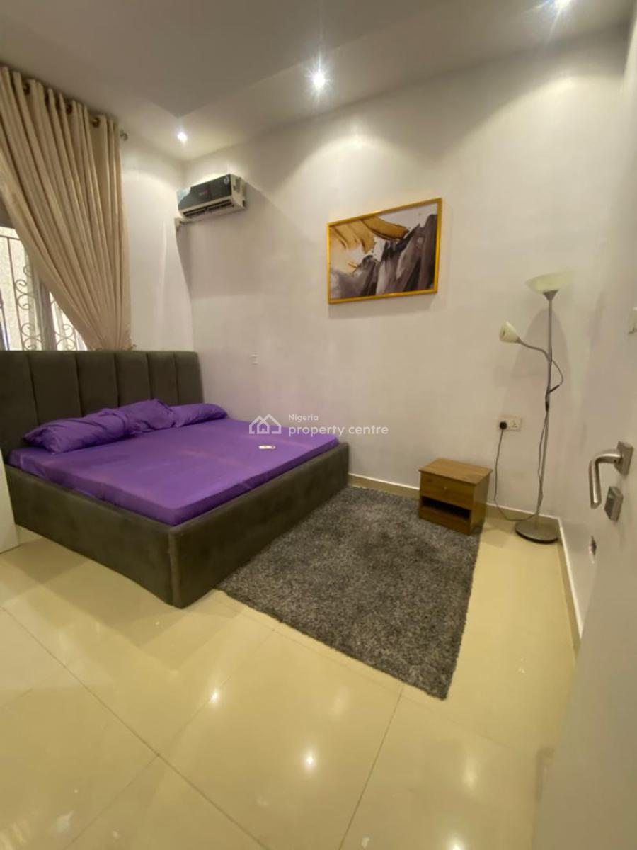 Well Maintained Spacious Serviced 1bedroom Apartment, in a Proper Secured Estate, Osapa, Lekki, Lagos, Mini Flat (room and Parlour) for Rent