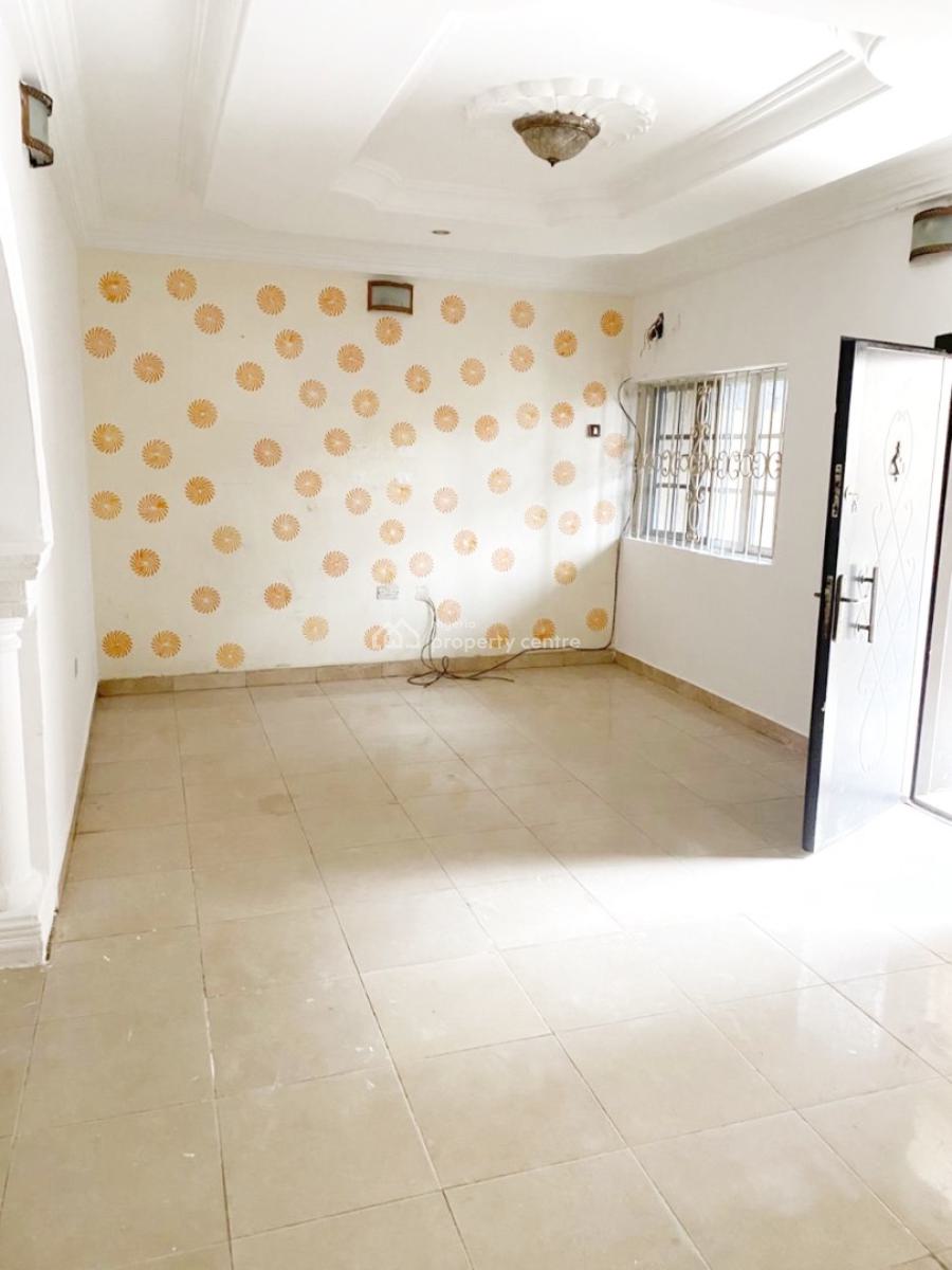 Luxury 3 Bedroom Flat, Olowora, Omole Phase 2, Ikeja, Lagos, Flat / Apartment for Rent