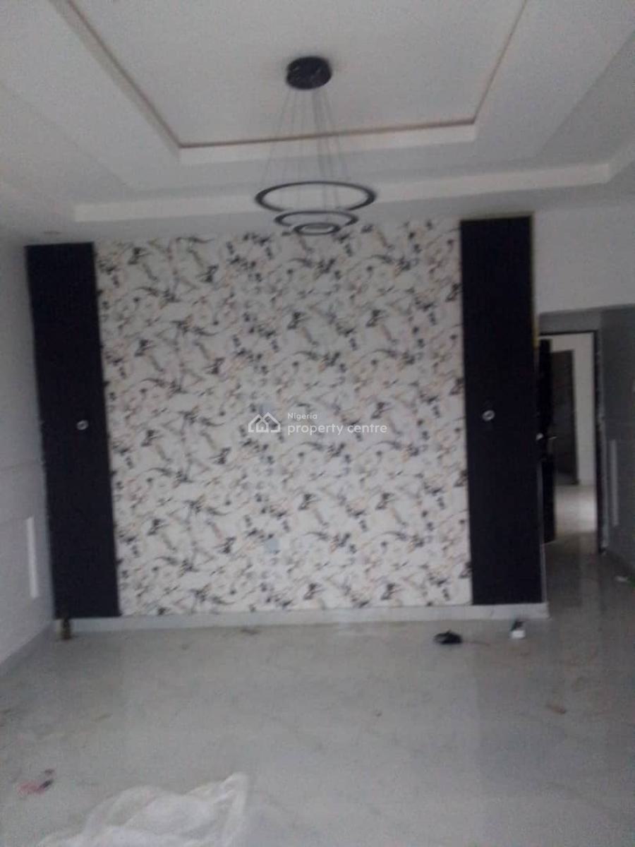 Spacious 2 Bedroom Upstairs, Oribanwa Phase 2, Oribanwa, Ibeju Lekki, Lagos, Flat / Apartment for Rent