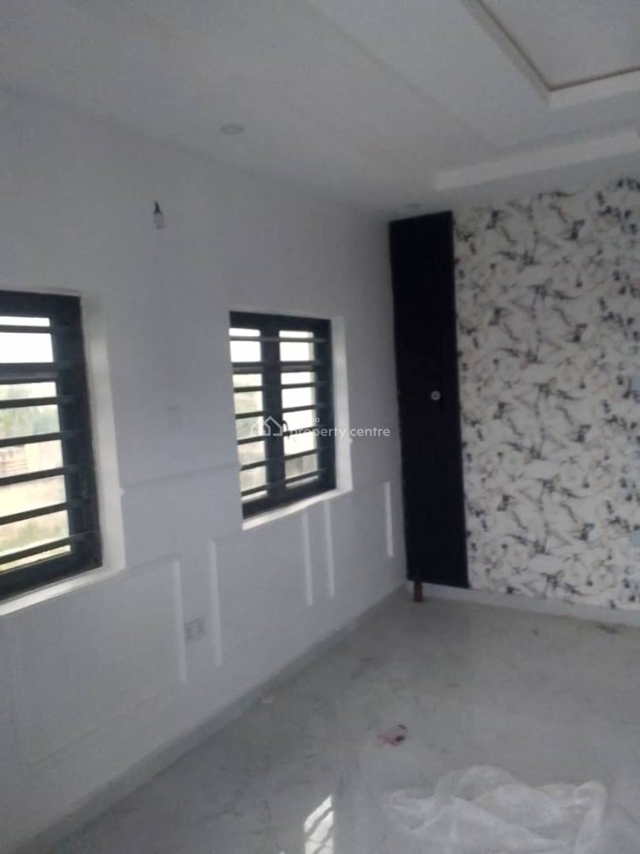 Spacious 2 Bedroom Upstairs, Oribanwa Phase 2, Oribanwa, Ibeju Lekki, Lagos, Flat / Apartment for Rent